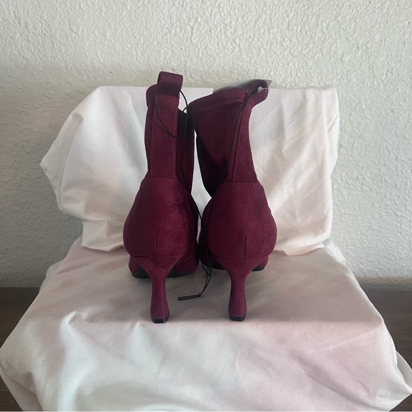Women's Burgundy Suede look Ankle Boots - Picture 3 of 6